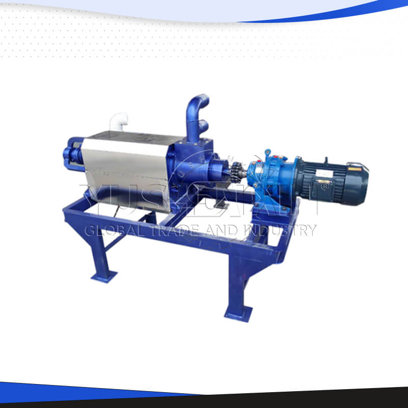 Screw extrusion solids and liquids separator machine